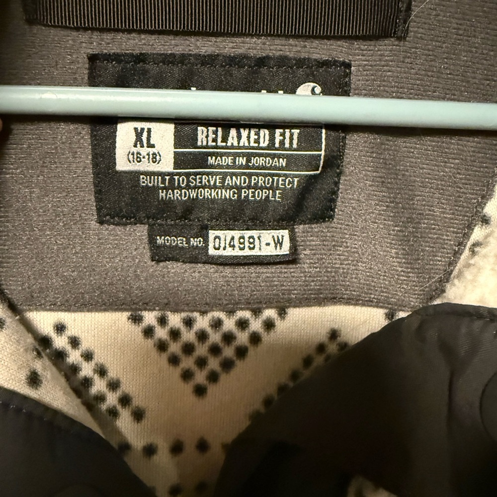 Women’s XL Carhartt Black and White Fleece Pullover - Picture 3 of 3